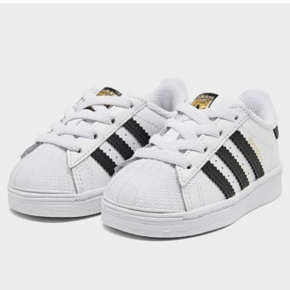 Adidas superstar toddler size 4 adidas!